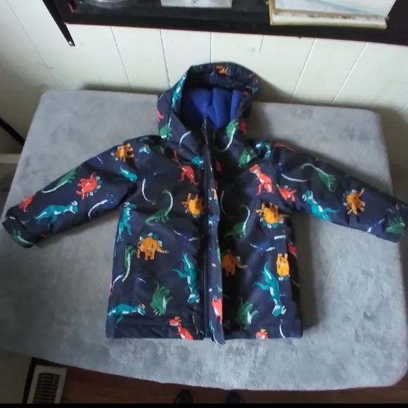 Jacket Coat 2T ๐ฆ ๐ฆ - Picture 2 of 4